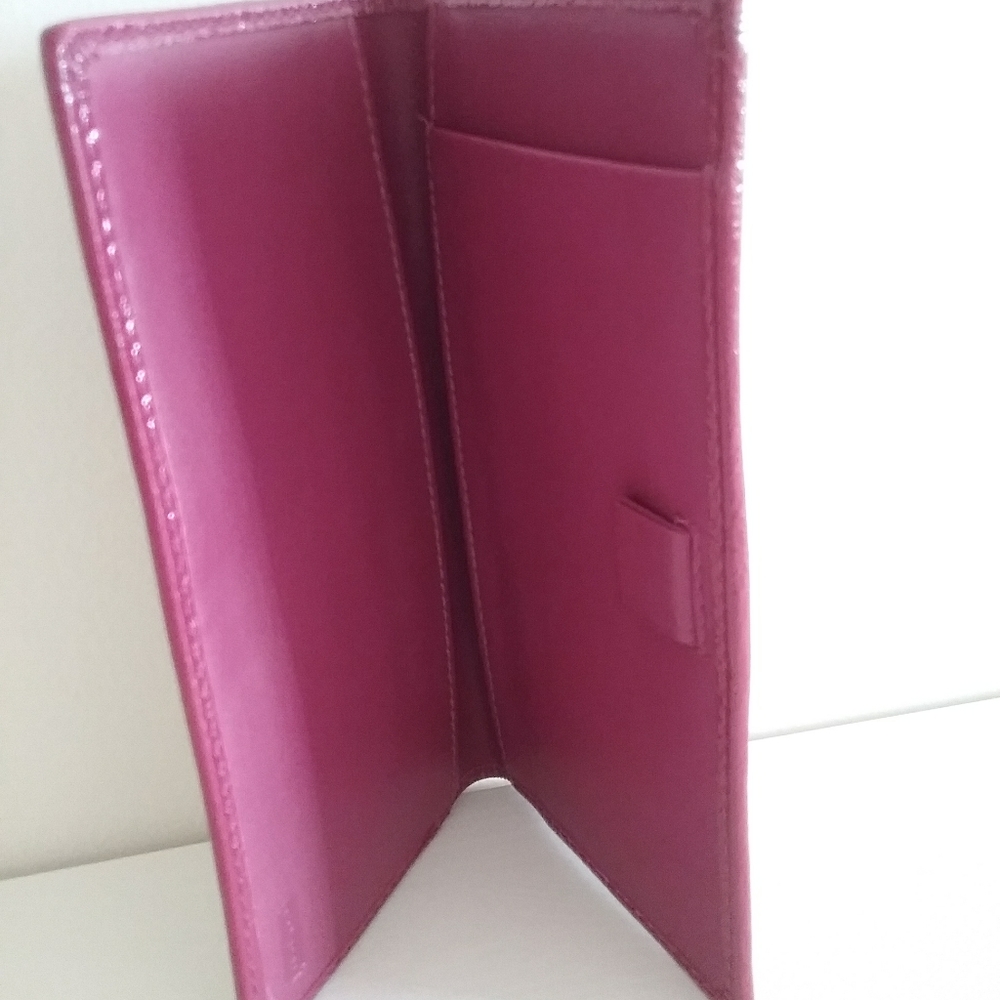 Coach Wallet - Picture 2 of 9